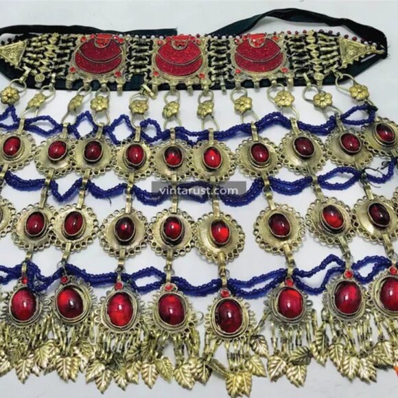 Red Choker Necklace, Vintage Layered Oversized Necklace With Red Glass Stones, - Picture 5 of 10